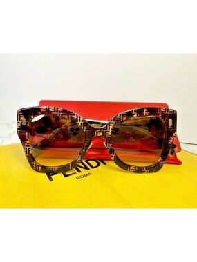 Fendi Logo Tortoise Shell Sunnies